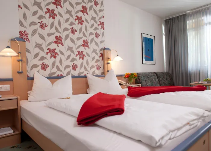 Behringers Freizeit - Und Tagungshotel 3* 괴스바인슈타인