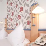 ホテル Behringers Freizeit - Und Tagungshotel 3*