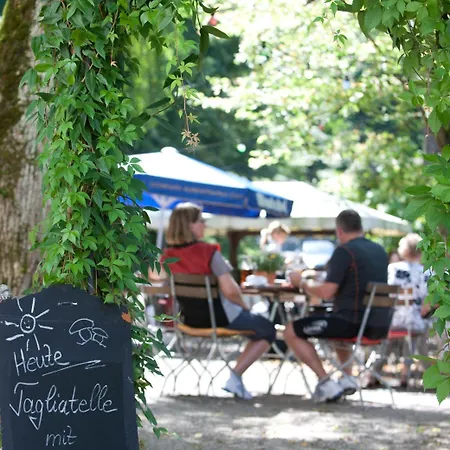 Behringers Freizeit - Und Tagungshotel 3*