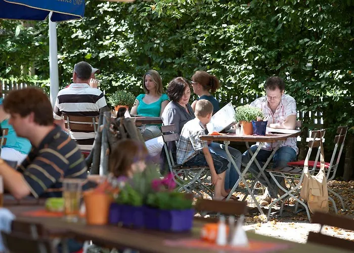 Behringers Freizeit - Und Tagungshotel 3* Goessweinstein